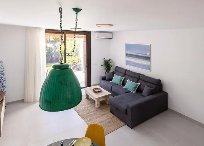 Beachside Surf & Sun Playa Americas