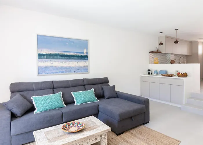 Beachside Surf & Sun Playa Americas Vila