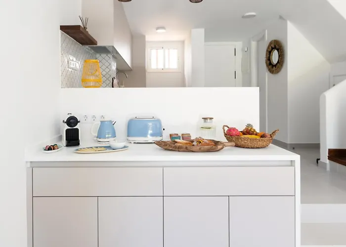 Beachside Surf & Sun Playa Americas Вілла