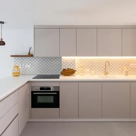 Beachside Surf & Sun Playa Americas 플라야데라스아메리카스